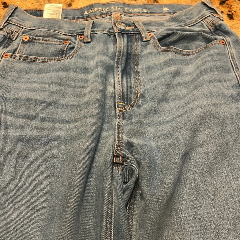 NWOT American eagle medium wash skater jeans size 6